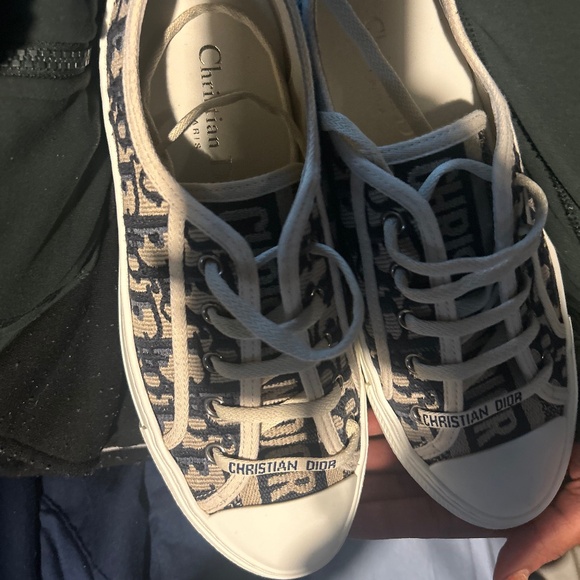 Designer shoe - Picture 1 of 2